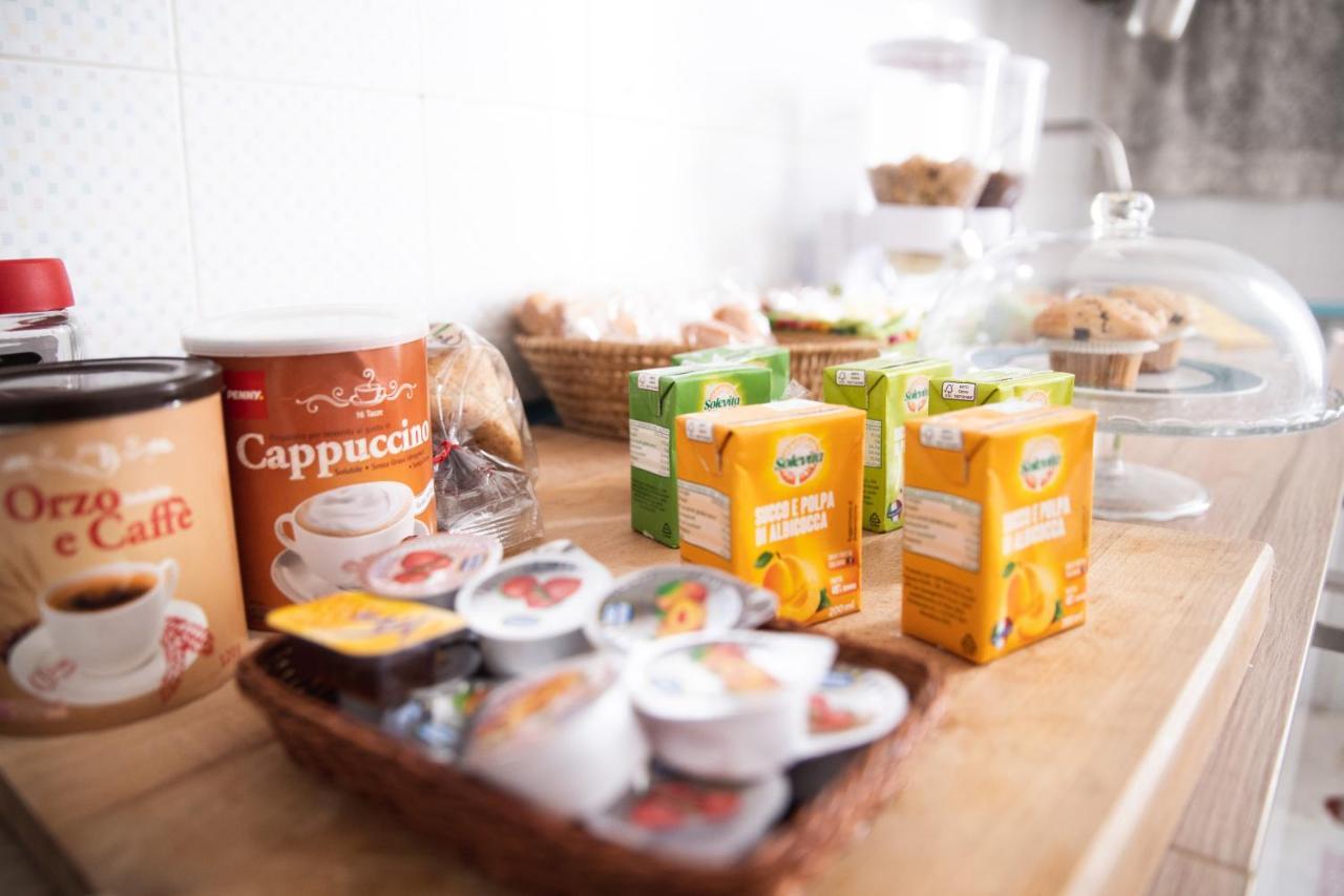 La Magnolia Bed & Breakfast Livorno Bagian luar foto